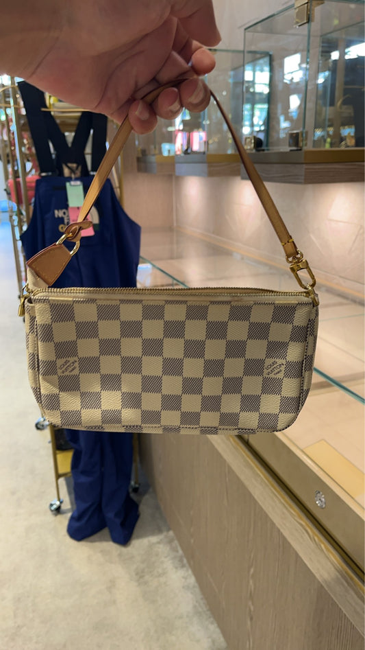 LV Damier poshet accessories bag M51986