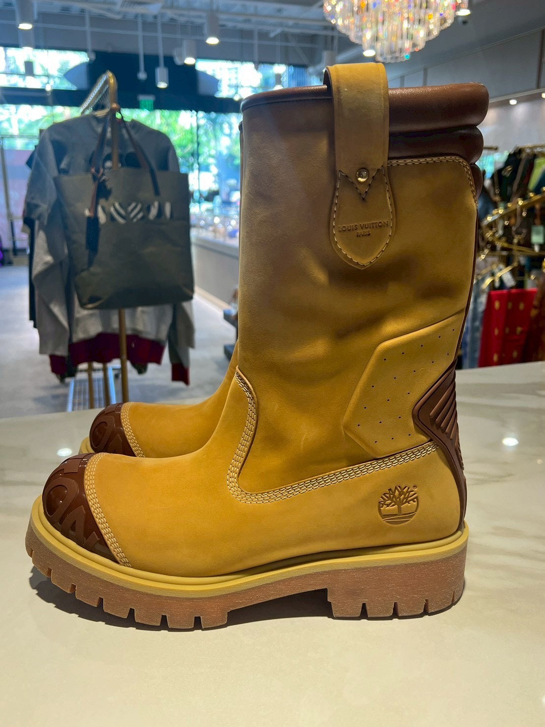 Louis Vuitton✖️Timberland Mid Boot
