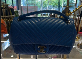 Chanel Chevron bag BU