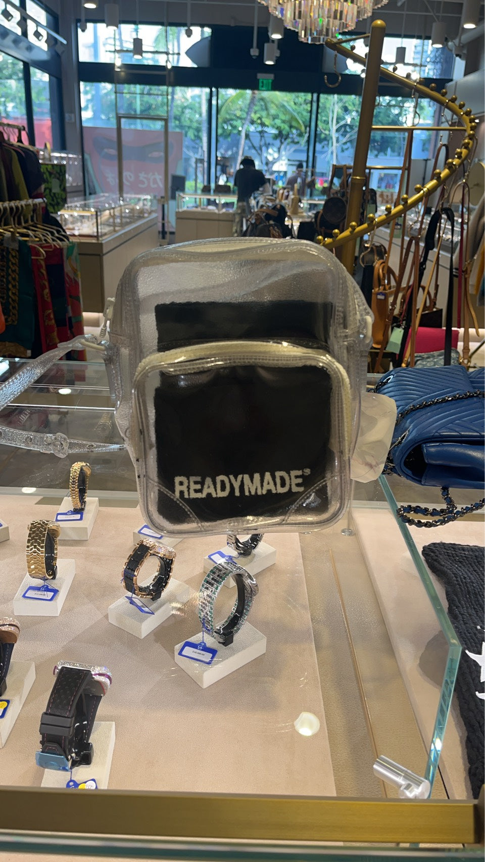 Readymade clear shoulder back